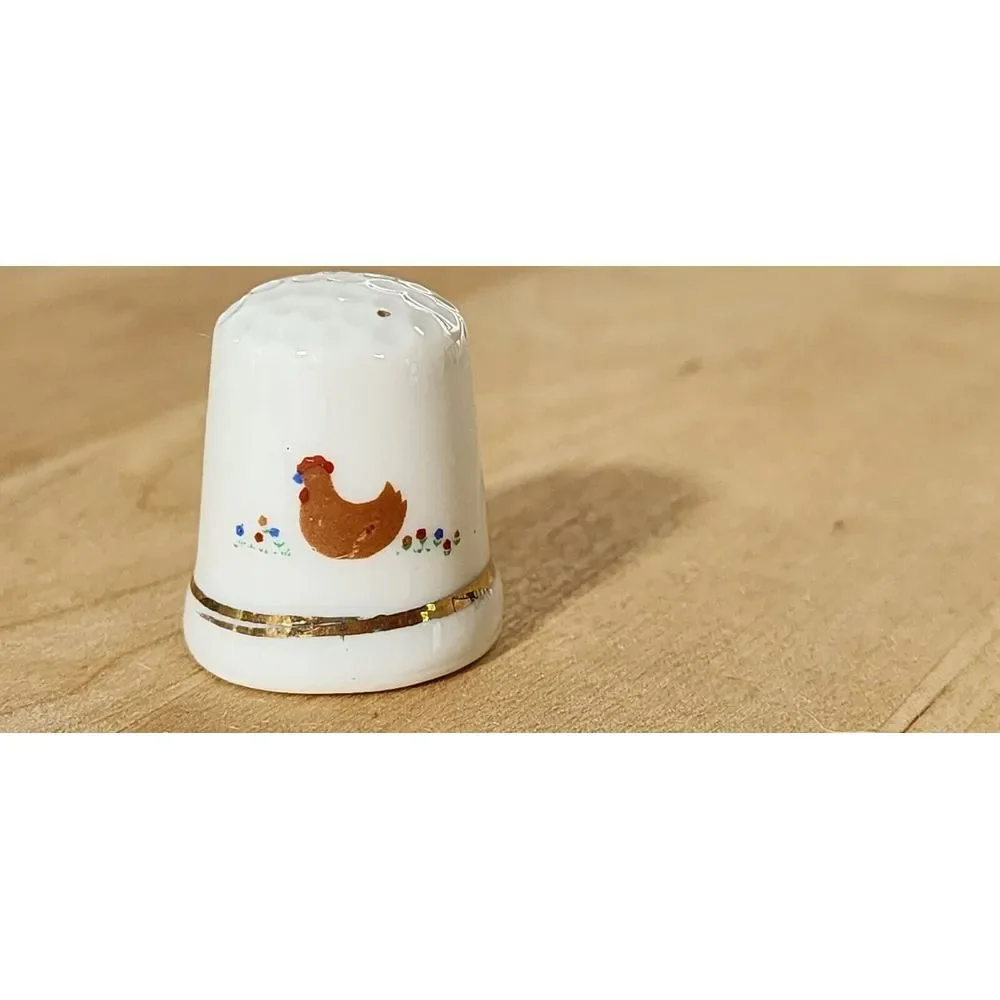 VTG 3‎ Cute FARM ANIMALS PORCELAIN Thimbles GOLDTRIM